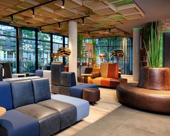 Holiday Inn Osnabruck By IHG - Osnabrück - Gebäude
