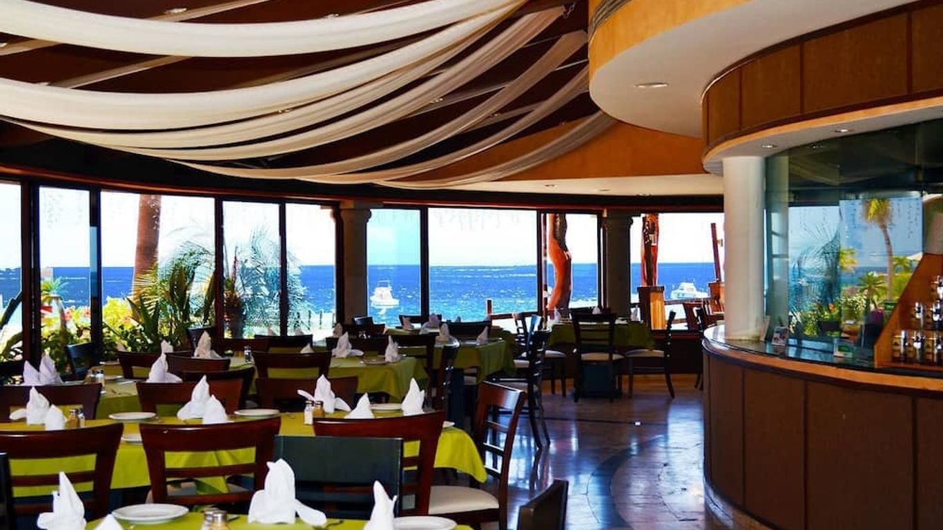 Hotel Palmas De Cortez