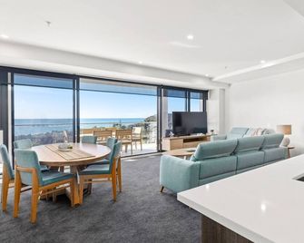 Cove 802 with Ocean Views - Forster - Wohnzimmer