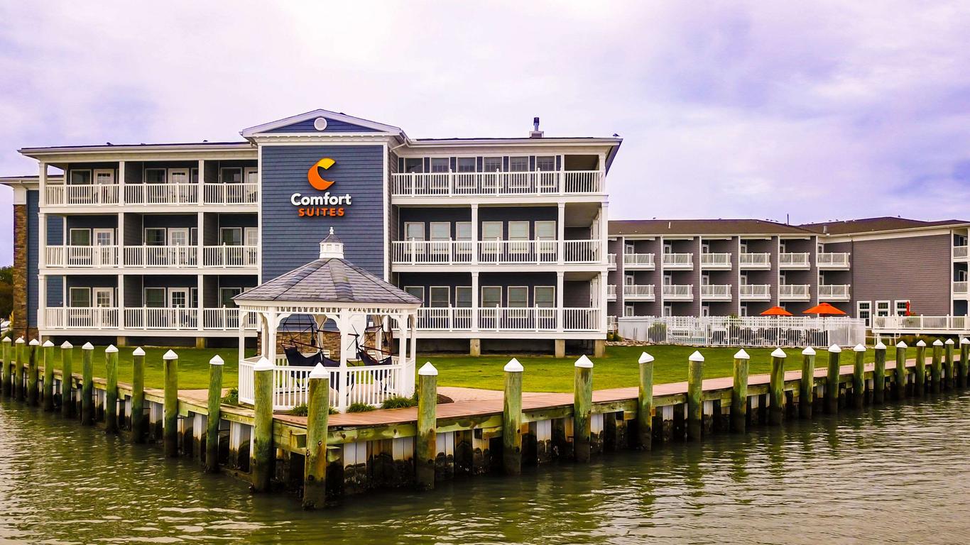 Comfort Suites Chincoteague Island Bayfront Resort