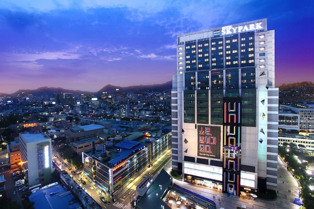 Hotel Skypark Kingstown Dongdaemun - סיאול - בניין