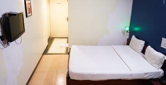Hotel Satlaj - Raipur - Bedroom