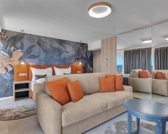 Hotel Laurentum - Tučepi - Phòng ngủ