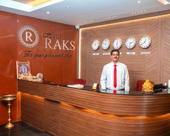 Hotel Raks Thanjavur - Thanjāvūr - Front desk