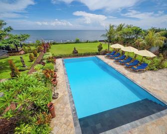 Sunset Beachfront Dreamvilla Lovina with pool - Seririt - Pool