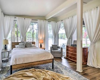 Eatonton Getaway on Lake Sinclair w/ Dock! - Eatonton - Bedroom