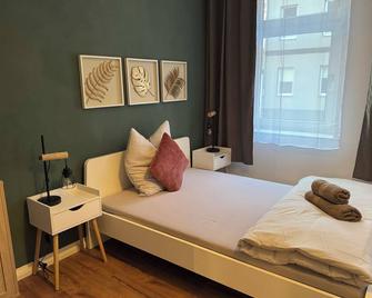 Appartement 'Hans' in Köthen mit 4 Schlafzimmern - Köthen - Habitación