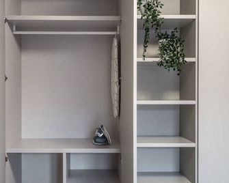 Rentplanet - Apartament Lubicz - Cracovia - Servicio de la habitación