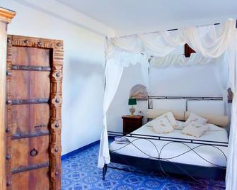 Casa Ambra - Isola di Panarea - Camera da letto