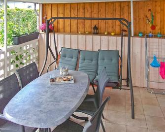 Ferienhaus Dolgen See 5841 - Feldberg - Balkón