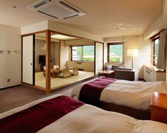 Johzankei Hotel - Sapporo - Kamar Tidur