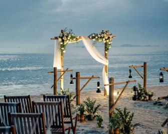 Pax Ana Doc Let Resort & Spa - Ninh Hoa - Beach