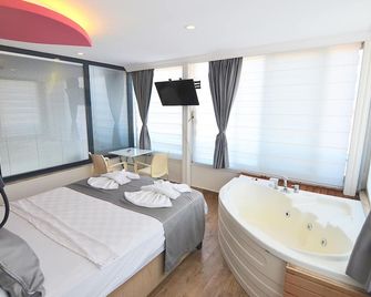 Mykonut Apart Hotel - Fethiye - Bedroom
