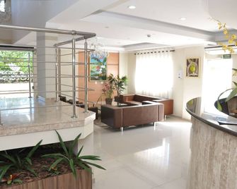 Lotus Hotel - à 6 km do Santuário de Aparecida-SP - Guaratinguetá - Lobby