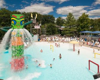 The Country Place Resort-Home of Zoom Flume Water Park - East Durham - Servicio de la propiedad