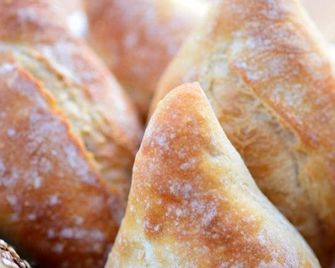 Casas de Pousadouro - Baiao - Ementa