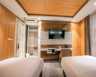 Avery De Grand City Hotel Bandung - Bandung