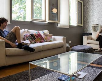 Hostal Forestal - Santiago