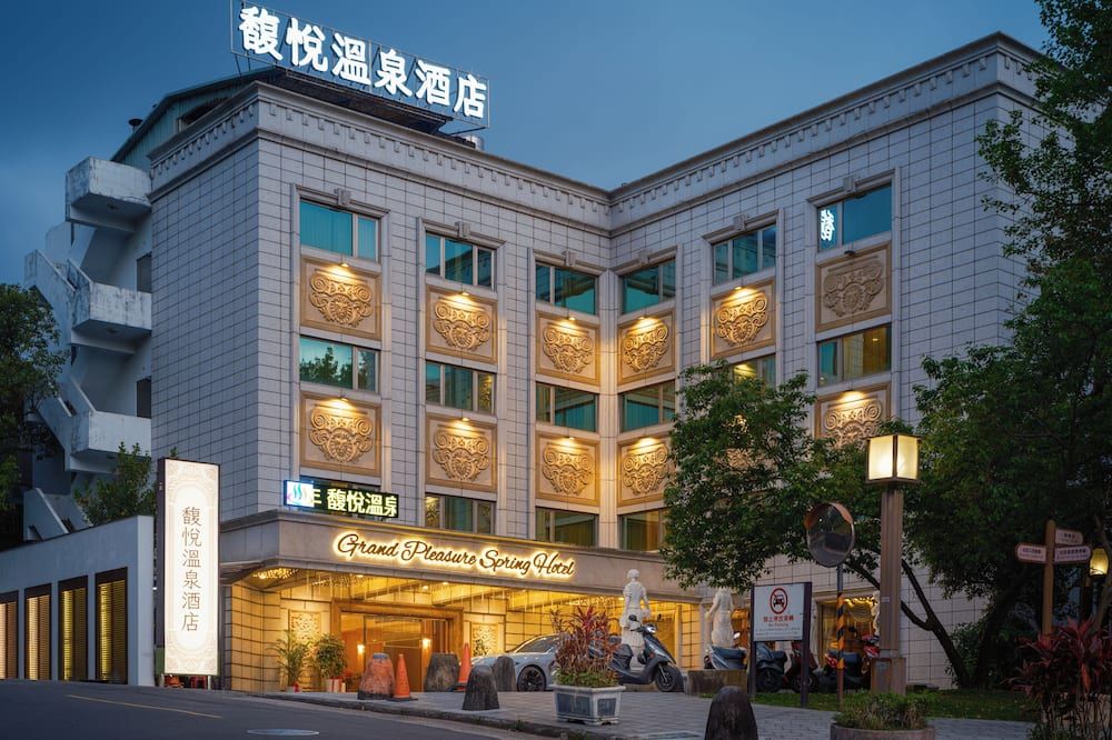 Grand Pleasure Spring Hotel