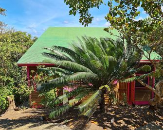 Almost Paradise Cottage Retreats - Sauteurs - Outdoors view