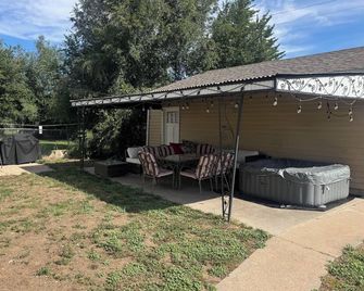 Dog-Friendly Home With Patio And Yard In - Greeley - Patio