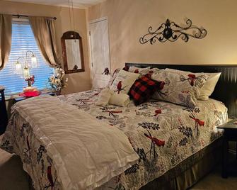Relaxing Executive Condo at Big Bear Resort - Kentucky Lake views - Benton - Bedroom