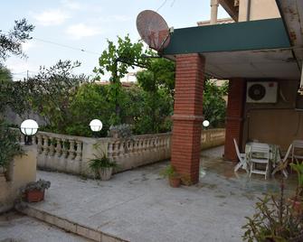 La Casa Skikda Jeandarc - Skikda - Patio
