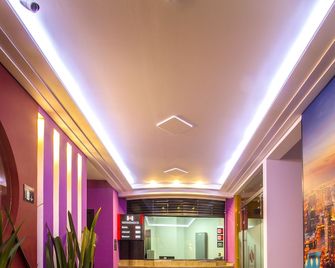 Hotel Zaragoza Inn Boutique - Mexico by - Resepsjon