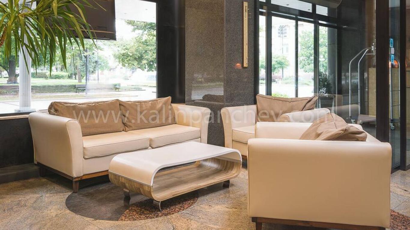 Dunav Plaza Hotel