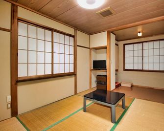 Minshuku Yoshinoya - Minakami - Schlafzimmer