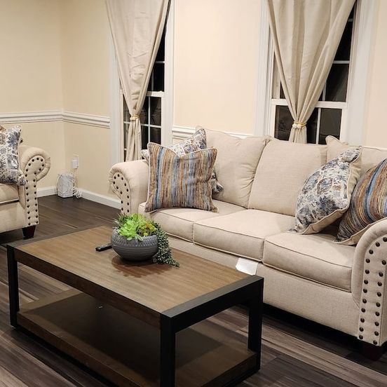 Living room view of Charming Townhouse in Germantown, MD - Sleeps 10