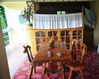 Batad Highland Inn and Restaurant - בנאוה - חדר אוכל