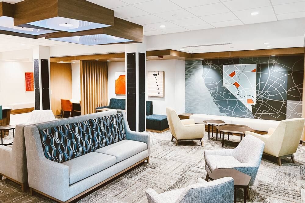 Holiday Inn Express & Suites Henderson South - Boulder City By IHG - הנדרסון - טרקלין