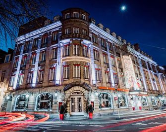 أوتل دو بارك - سنتر فيل - مولوز - مبنى