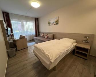 Hotel am Stern Uelzen - Uelzen - Slaapkamer