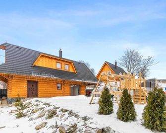Chaty Kukana a Kuku - Stara Lesna - Building