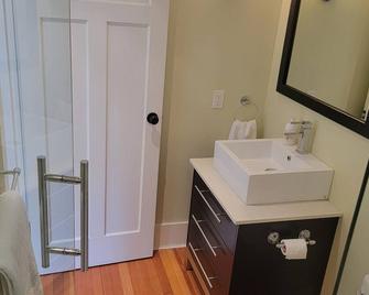 Shaughnessy Heritage Manor on Vancouver's Westside - Vancouver - Bathroom
