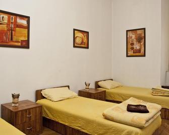 Hostel Mostel Sofia - Sofya - Yatak Odası