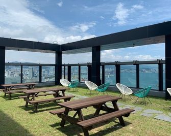 Hotel Adela - Busan - Patio