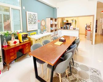 Kabu Flower B&B Full self check-in - Taitung City - Dining room