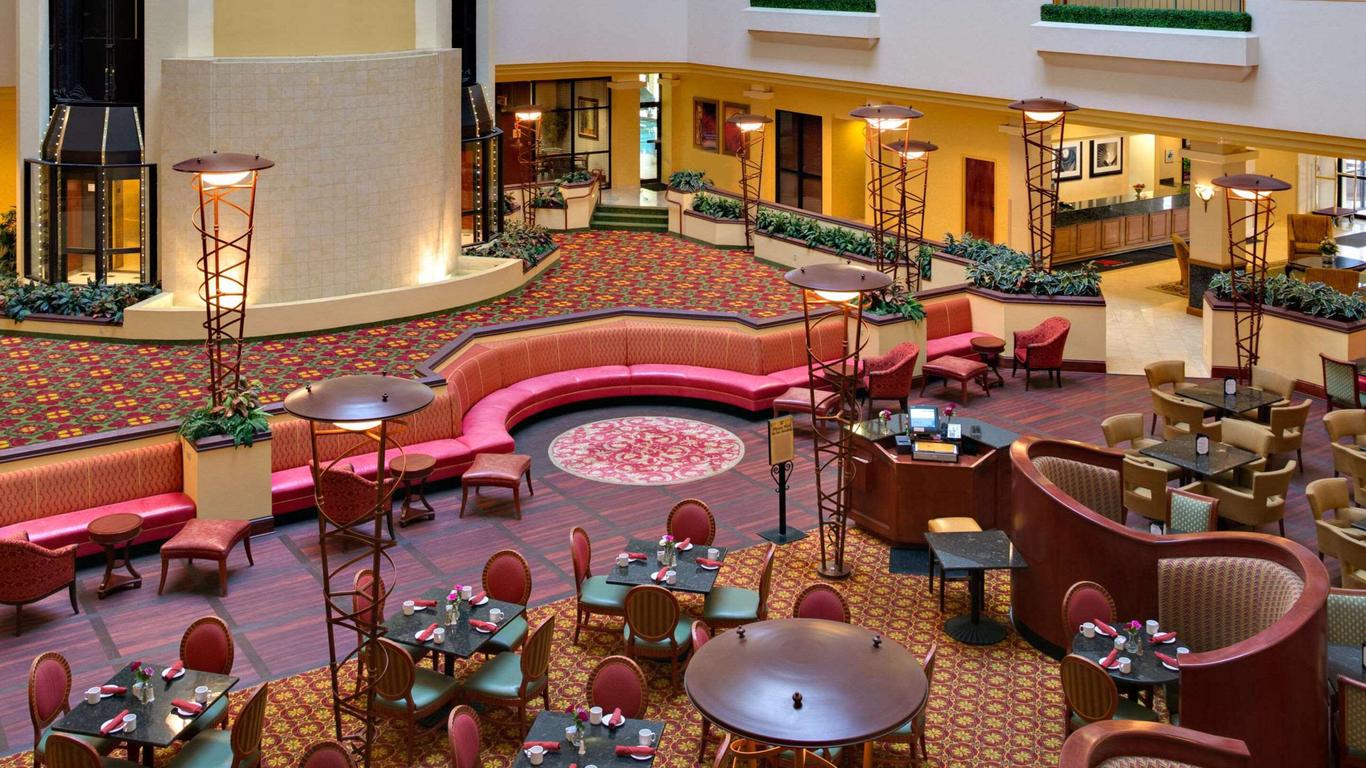 Radisson Hotel Cedar Rapids