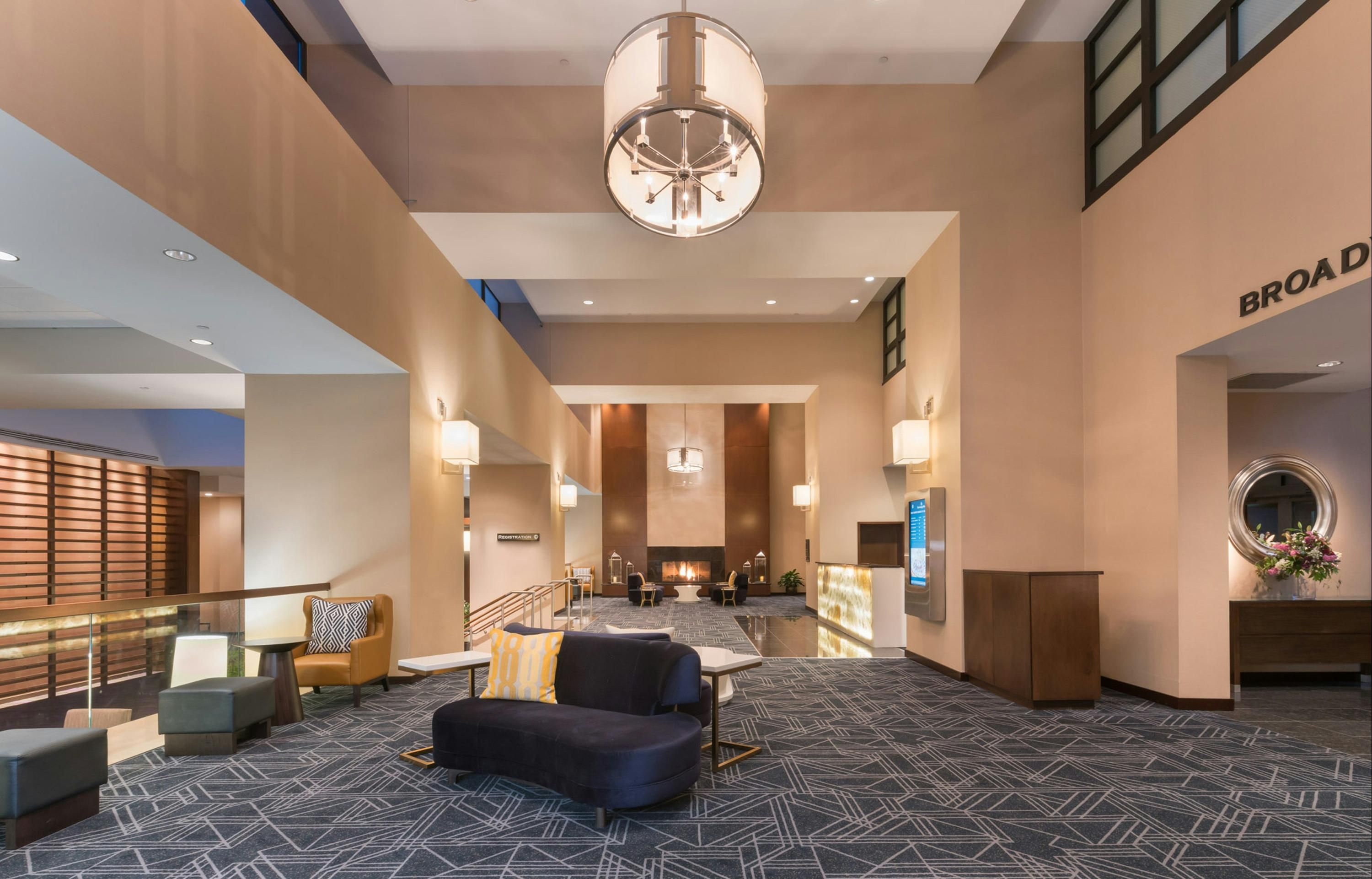 The Saratoga Hilton - סאראטוגה ספרינגס - לובי