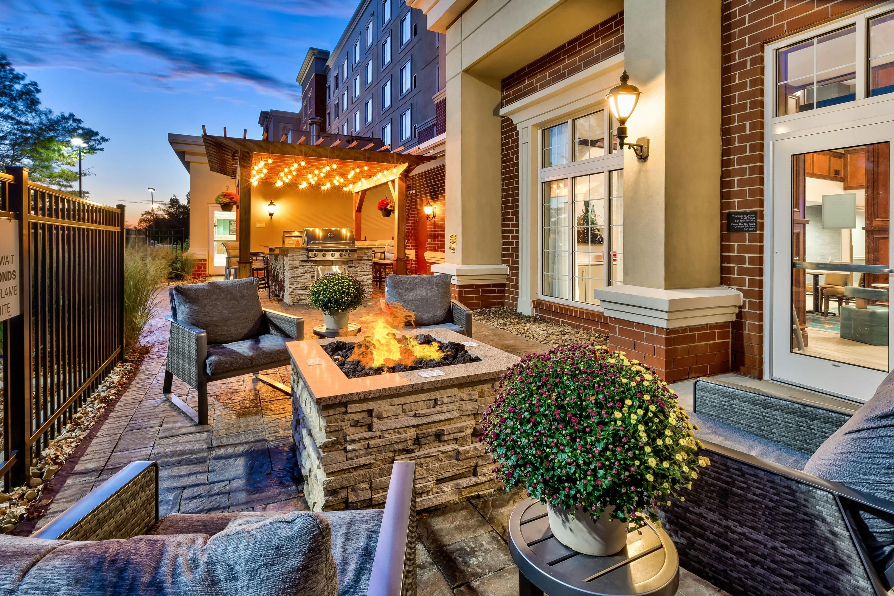 Homewood Suites by Hilton Cleveland-Beachwood - Beachwood - Patio