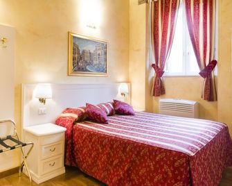 Domus Trevi - Rome - Bedroom