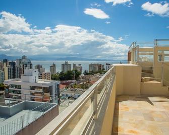 Rio Branco Hotel - โฟลเรียนอโปลิส - ระเบียง