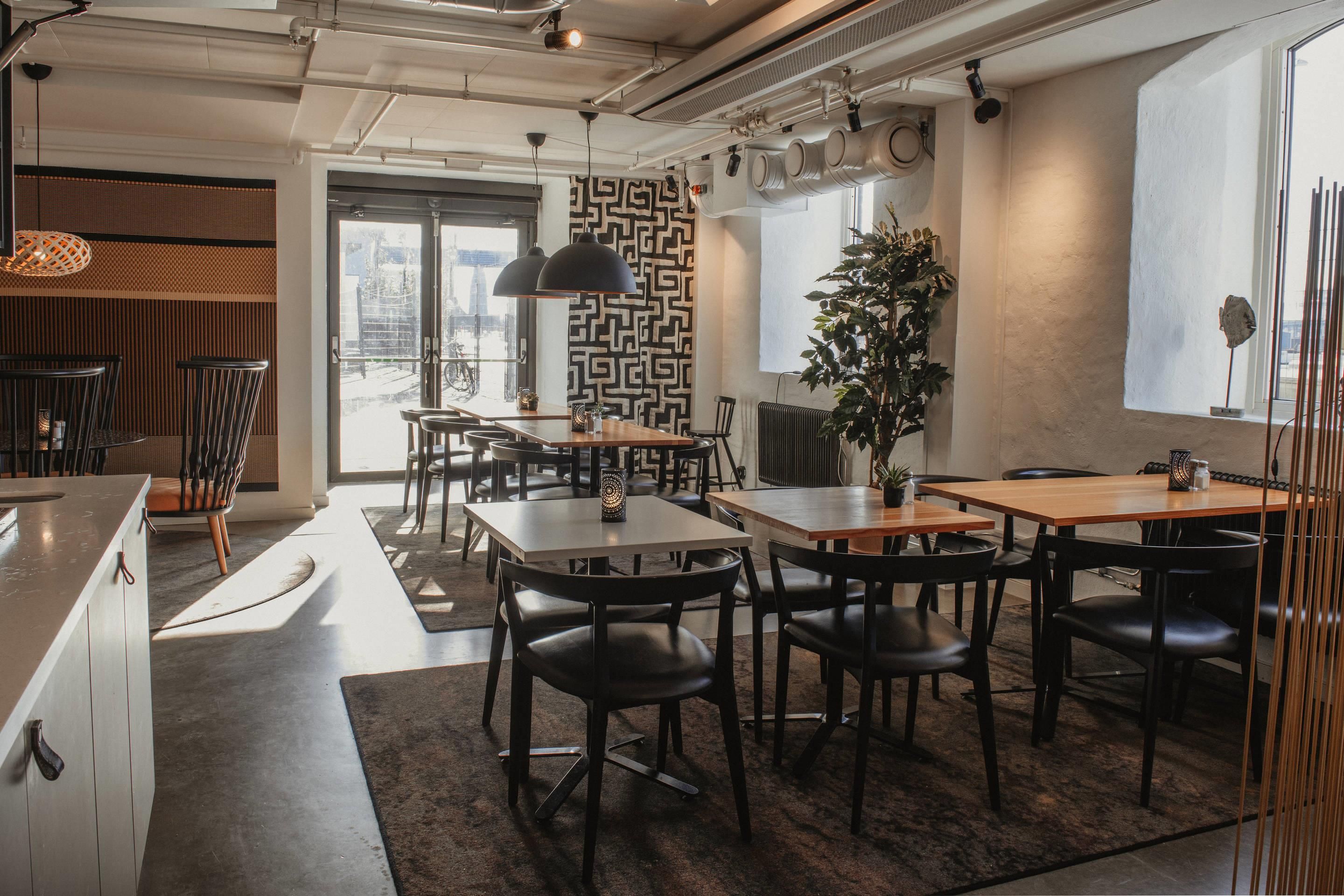 هوم هوتل ماجاسينيت