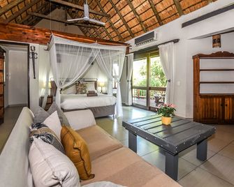 Leopard's Lair Bush Lodge - Hoedspruit