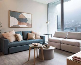 Chic Apartment with Pool & Breathtaking Views - Santa Catarina