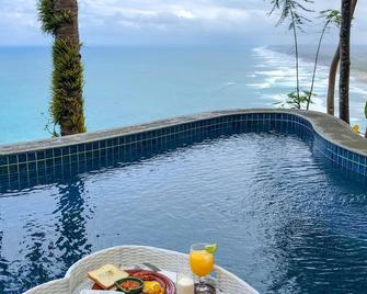 Edge Resort, Yogyakarta - Pundong - Piscina