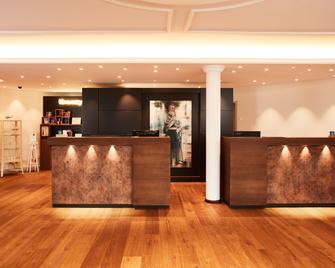 Hotel Prinzregent München - Munich - Front desk